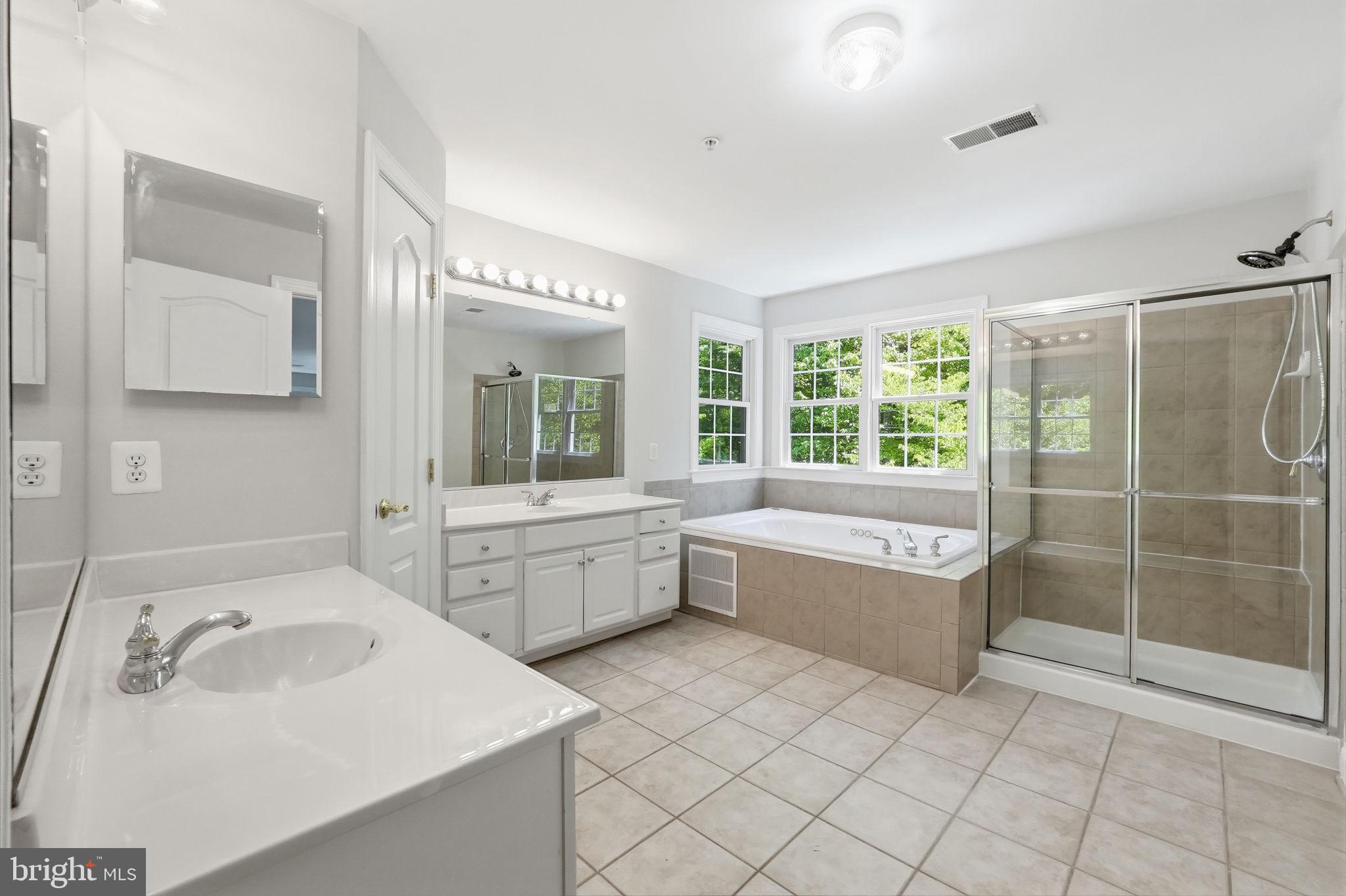 1801 SOUTHWOOD COURT