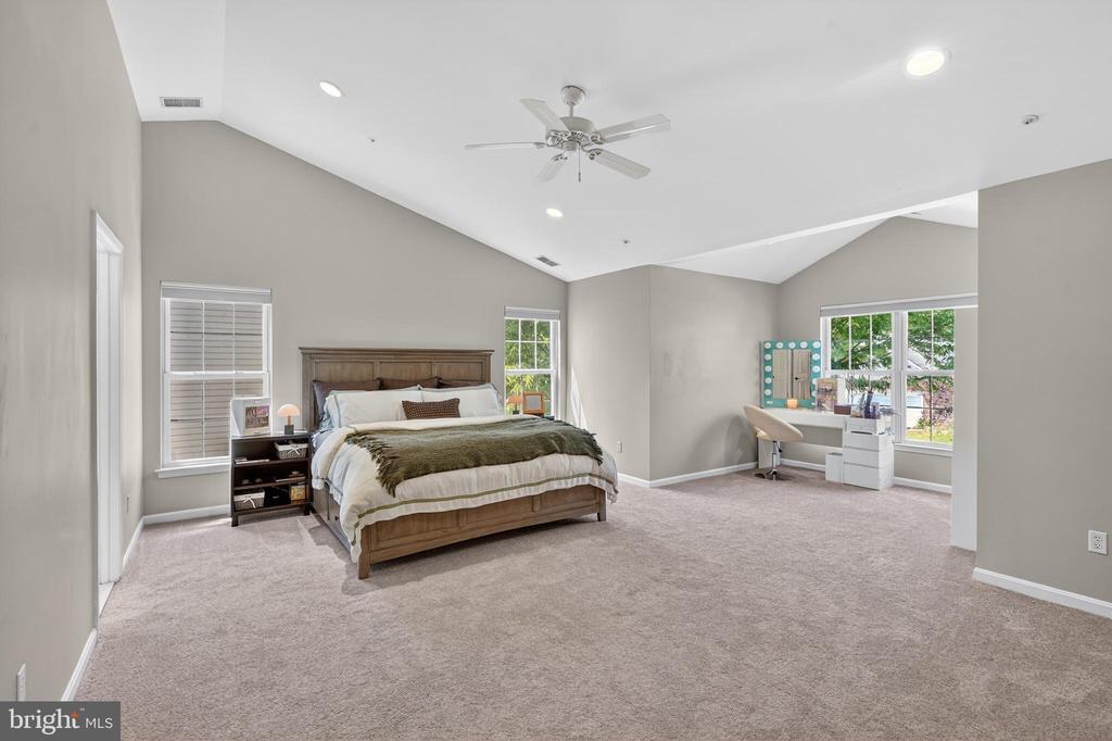 7817 AYLESFORD LANE