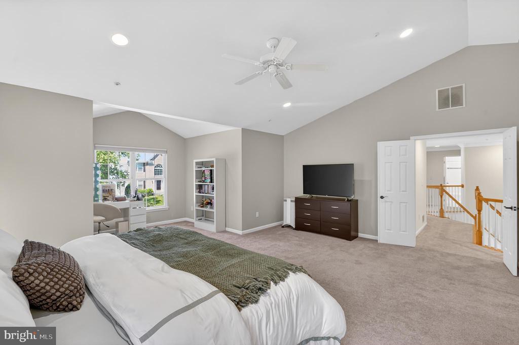 7817 AYLESFORD LANE