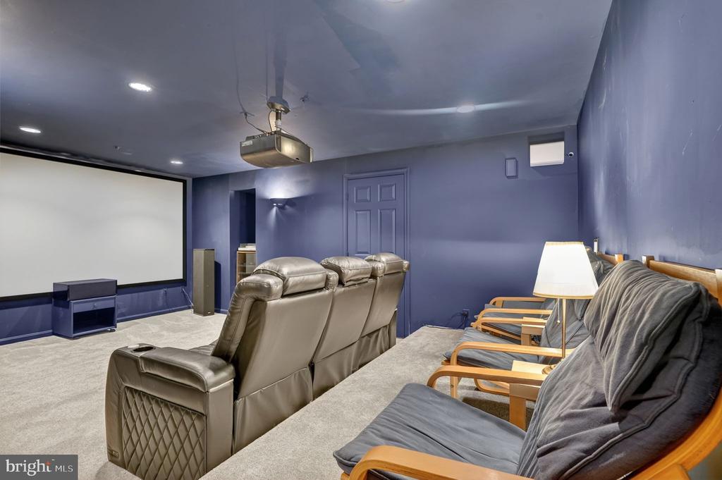7817 AYLESFORD LANE