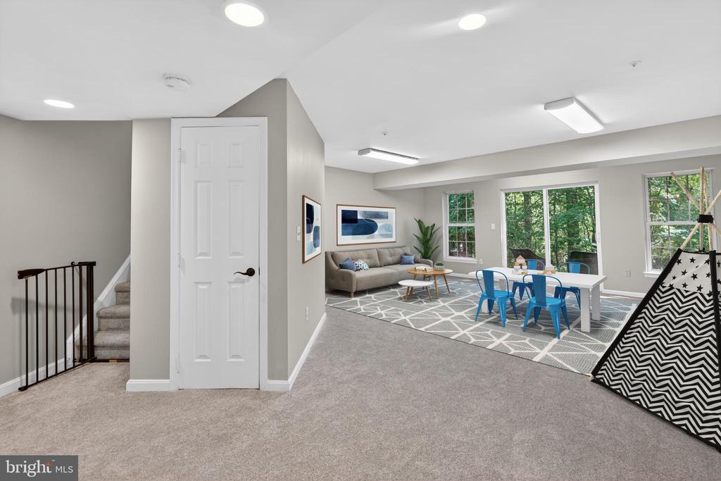 7817 AYLESFORD LANE