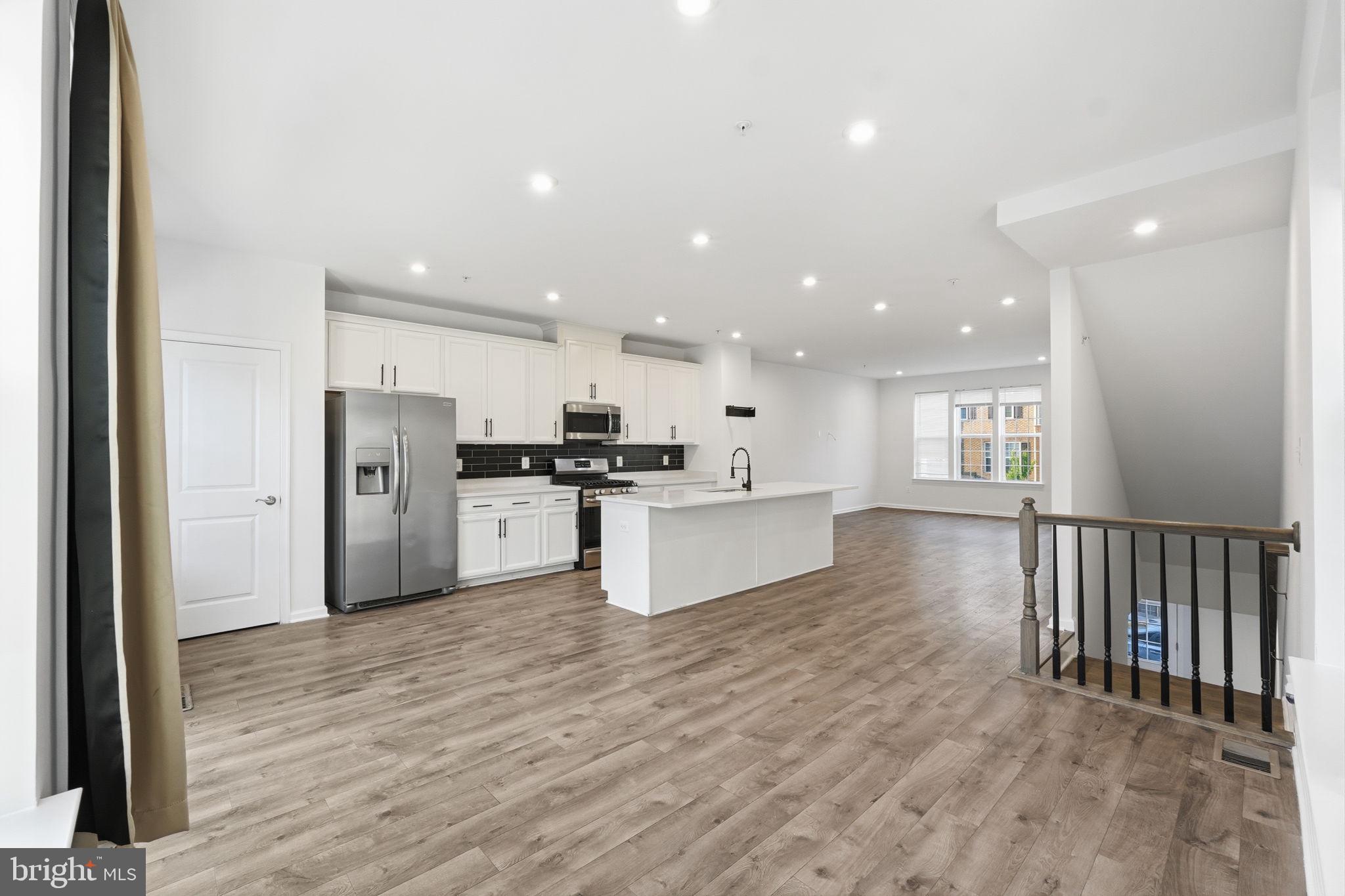7117 FIRWOOD LANE