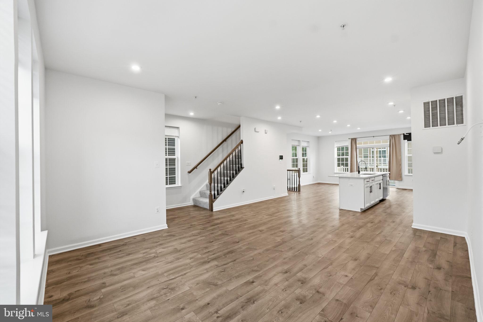 7117 FIRWOOD LANE