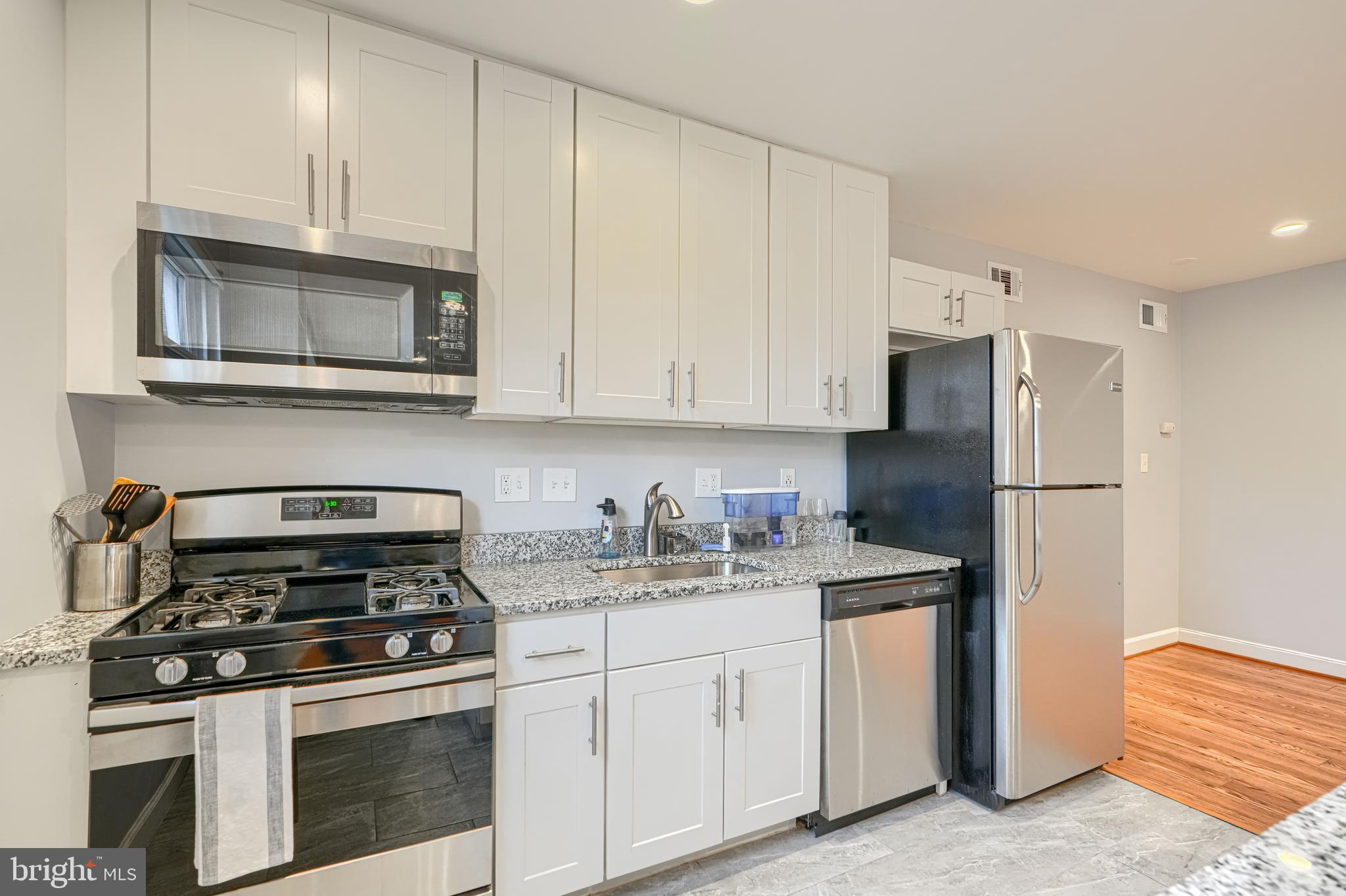 3821 HAMILTON STREET A-301