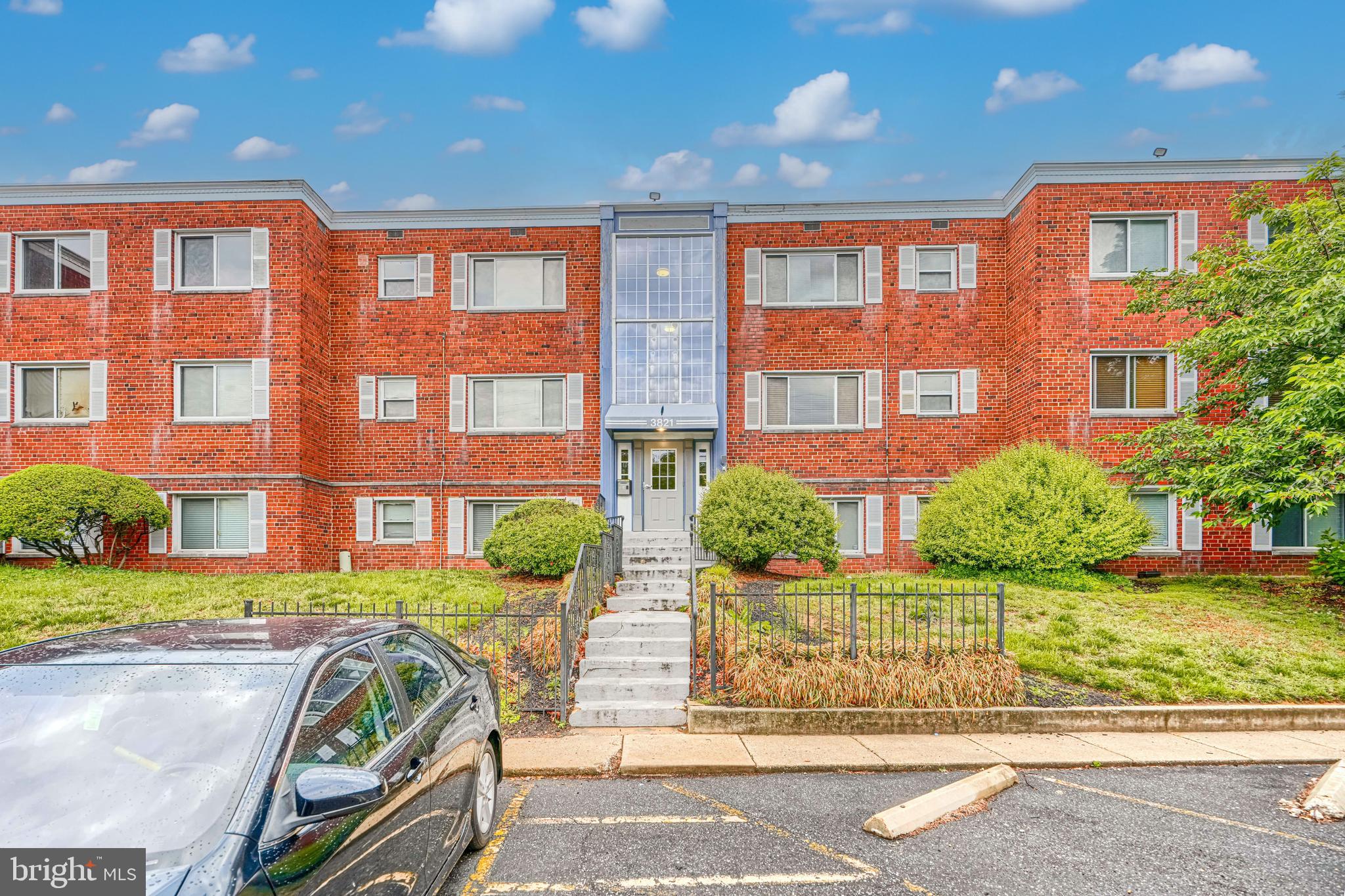 3821 HAMILTON STREET A-301