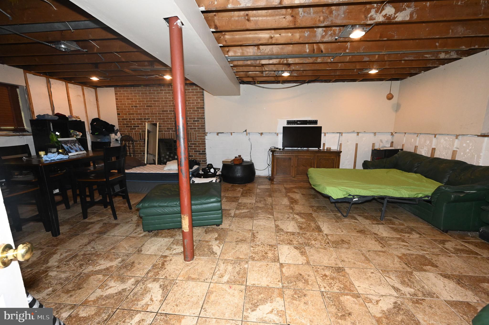1416 2ND STREET