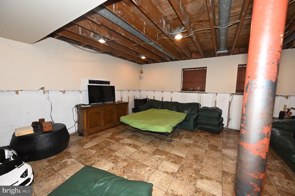 1416 2ND STREET