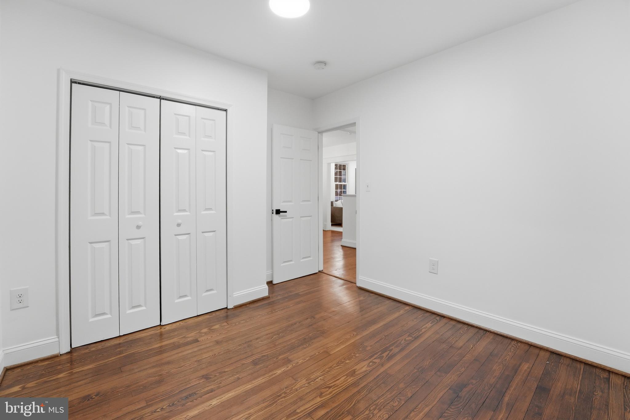 1126 JANSEN AVENUE