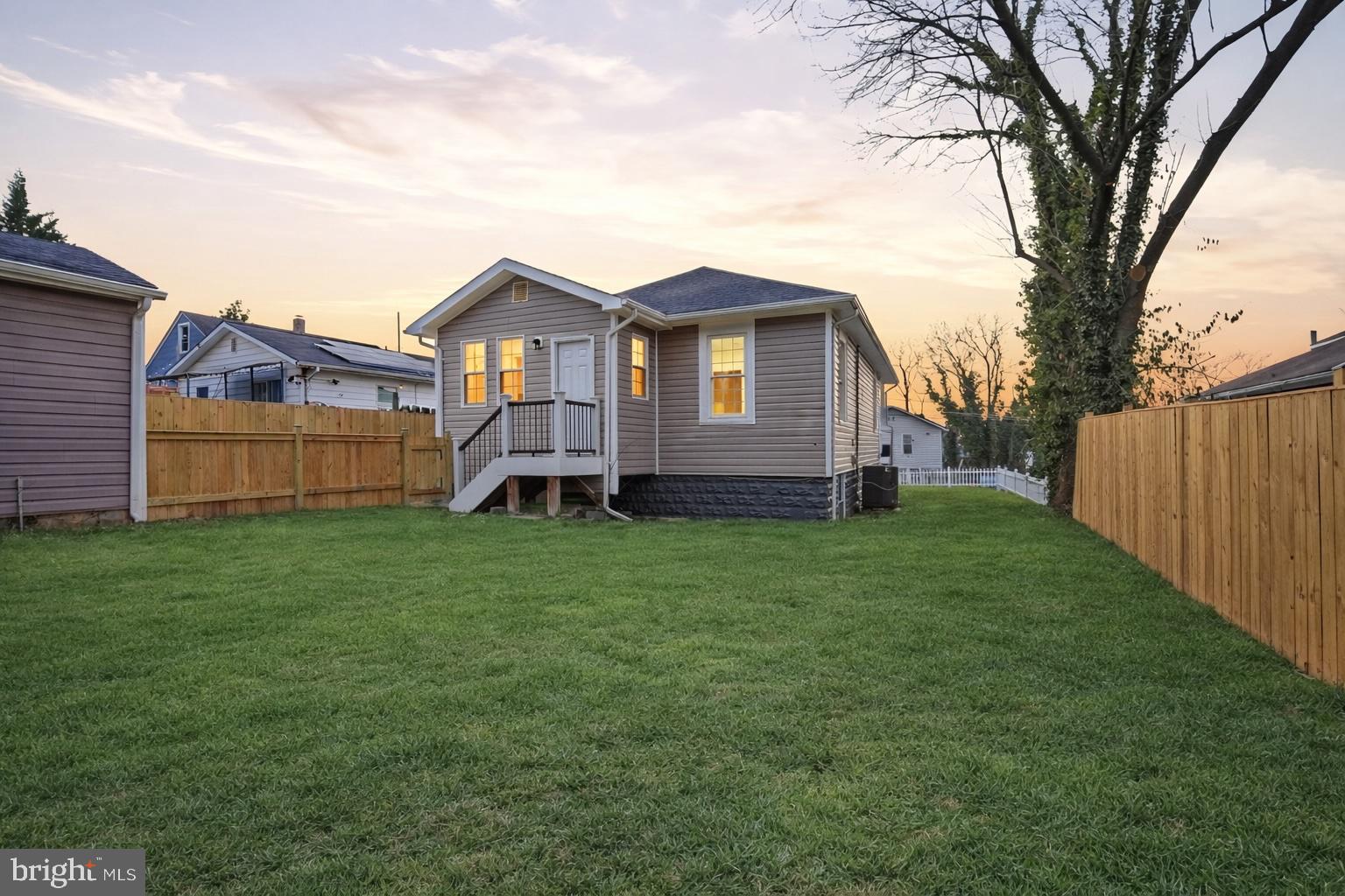 1126 JANSEN AVENUE