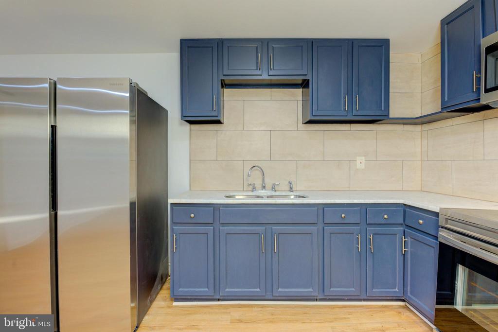 6628 ADRIAN STREET