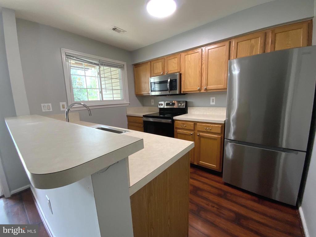 7904 CROWS NEST COURT 334