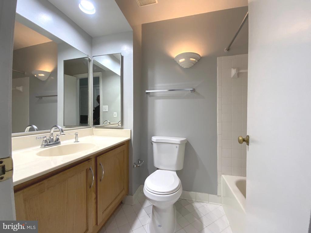 7904 CROWS NEST COURT 334