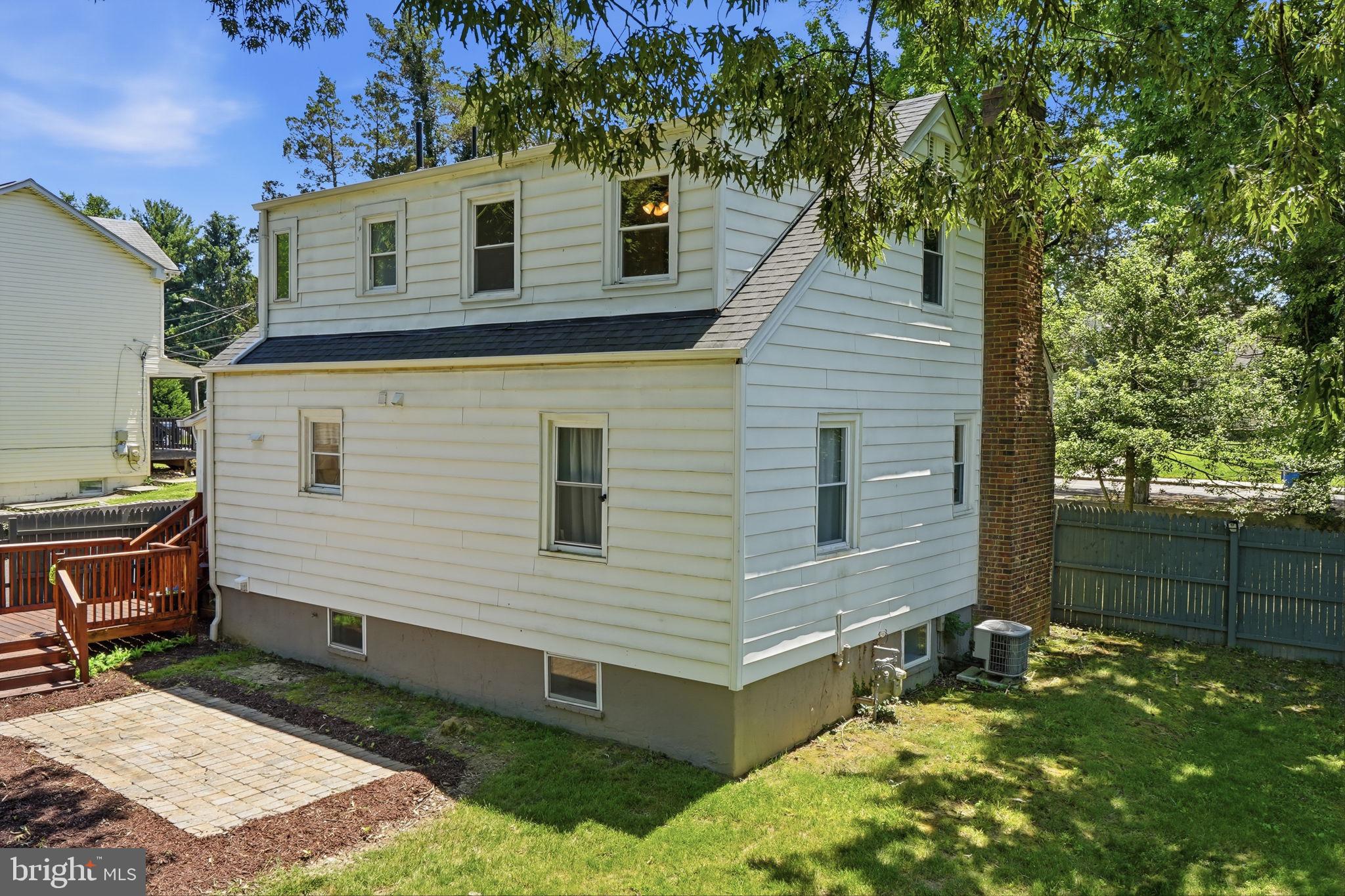 6704 BOXWOOD DRIVE