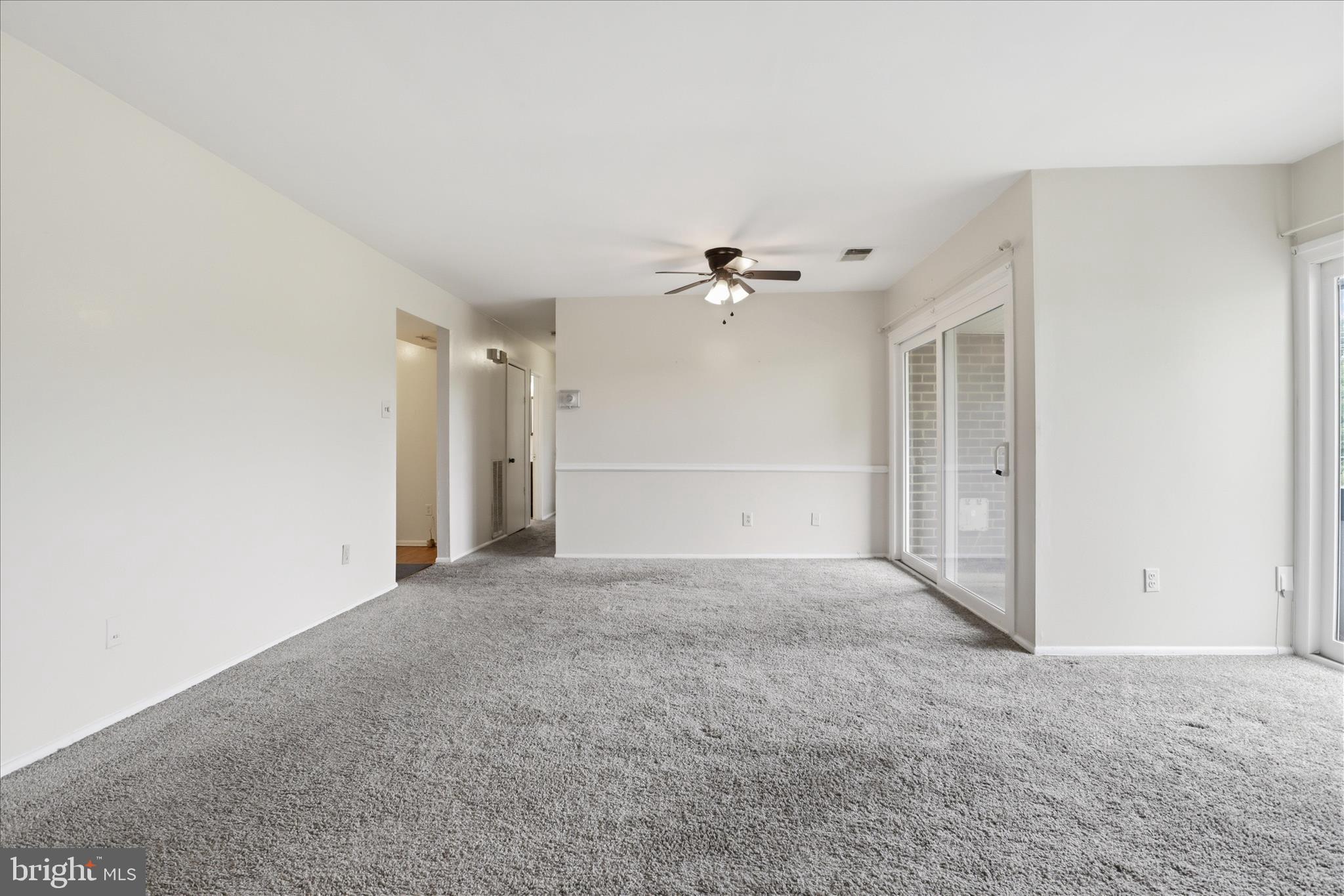 10214 PRINCE PLACE 8-202