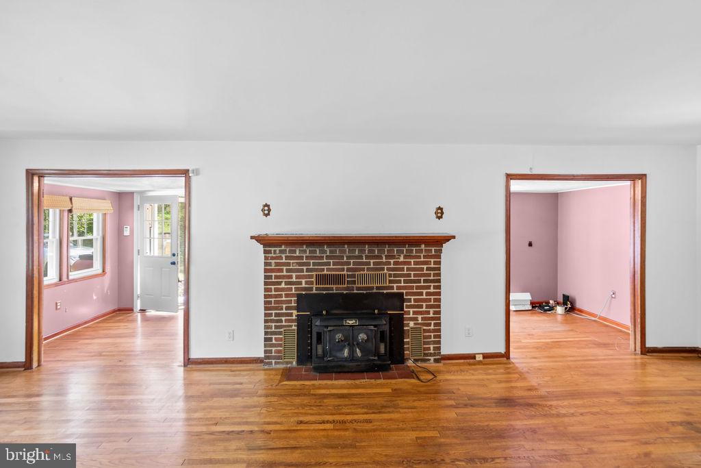 10301 LIVINGSTON ROAD