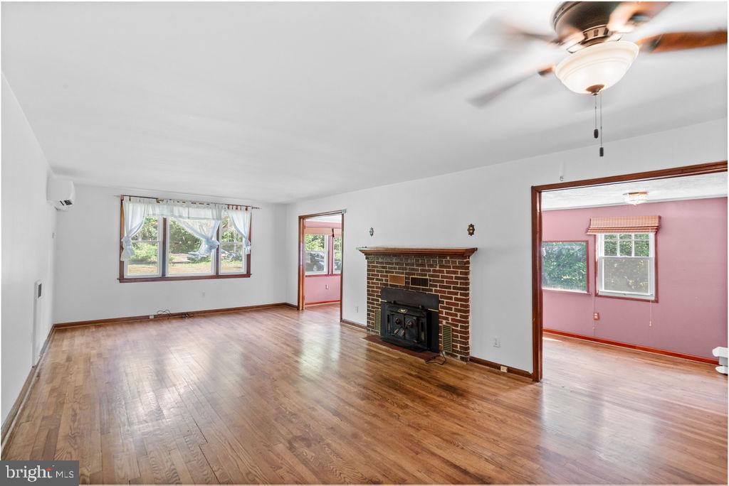 10301 LIVINGSTON ROAD