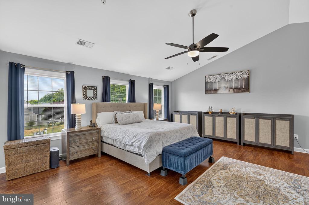 11705 HORSE STABLE COURT