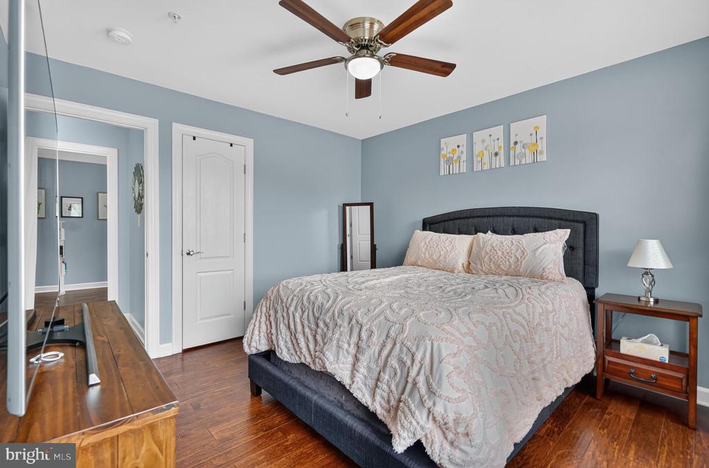 11705 HORSE STABLE COURT