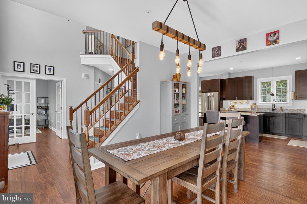 11705 HORSE STABLE COURT