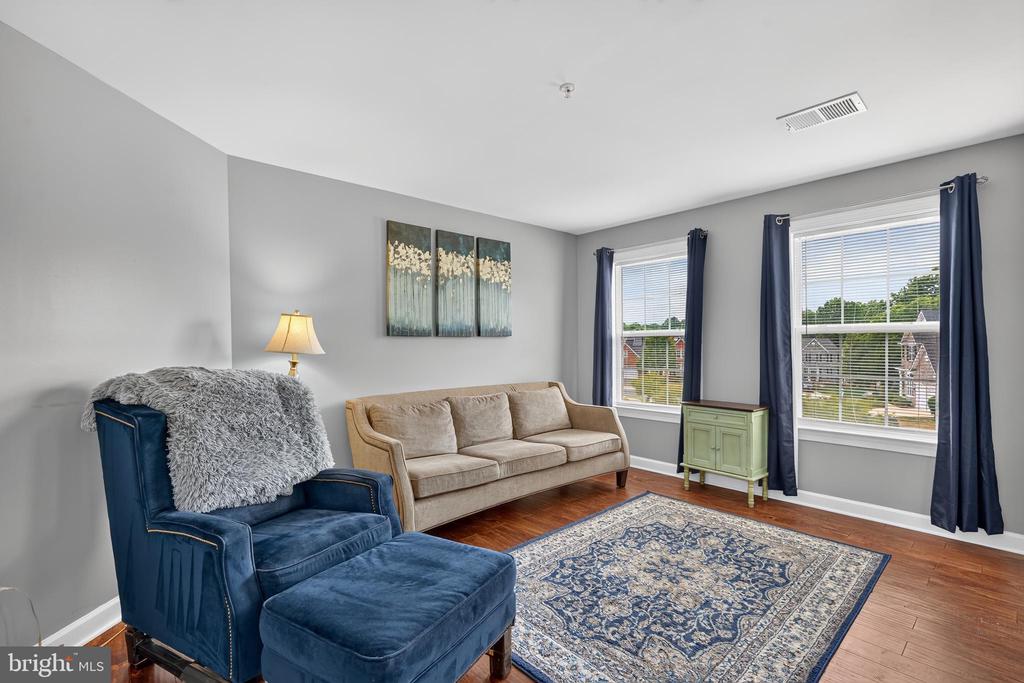 11705 HORSE STABLE COURT