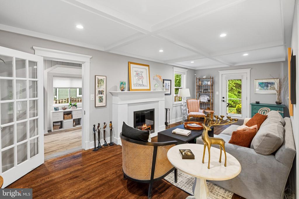 4107 QUEENSBURY ROAD
