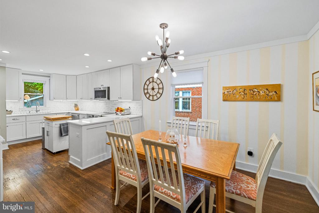 4107 QUEENSBURY ROAD