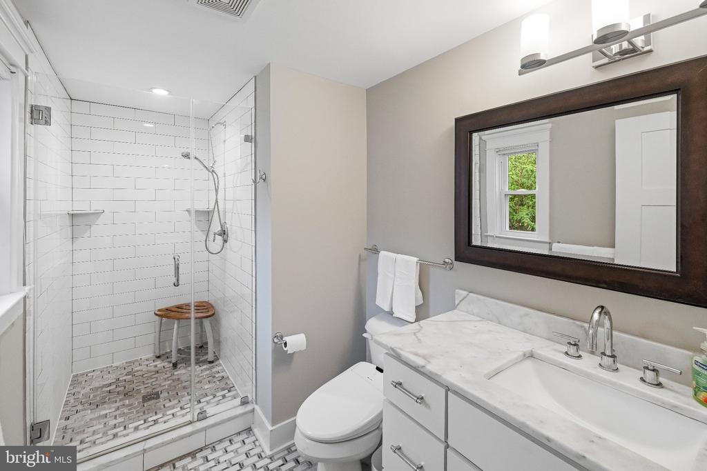 4107 QUEENSBURY ROAD