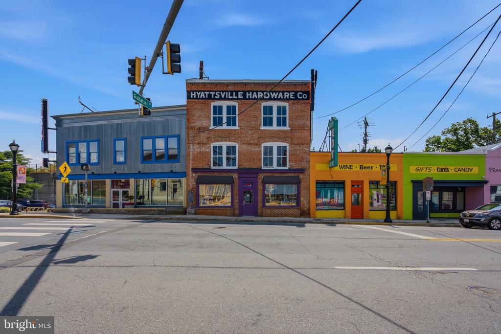 4107 QUEENSBURY ROAD