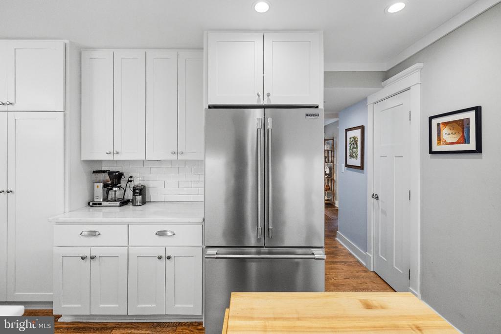 4107 QUEENSBURY ROAD