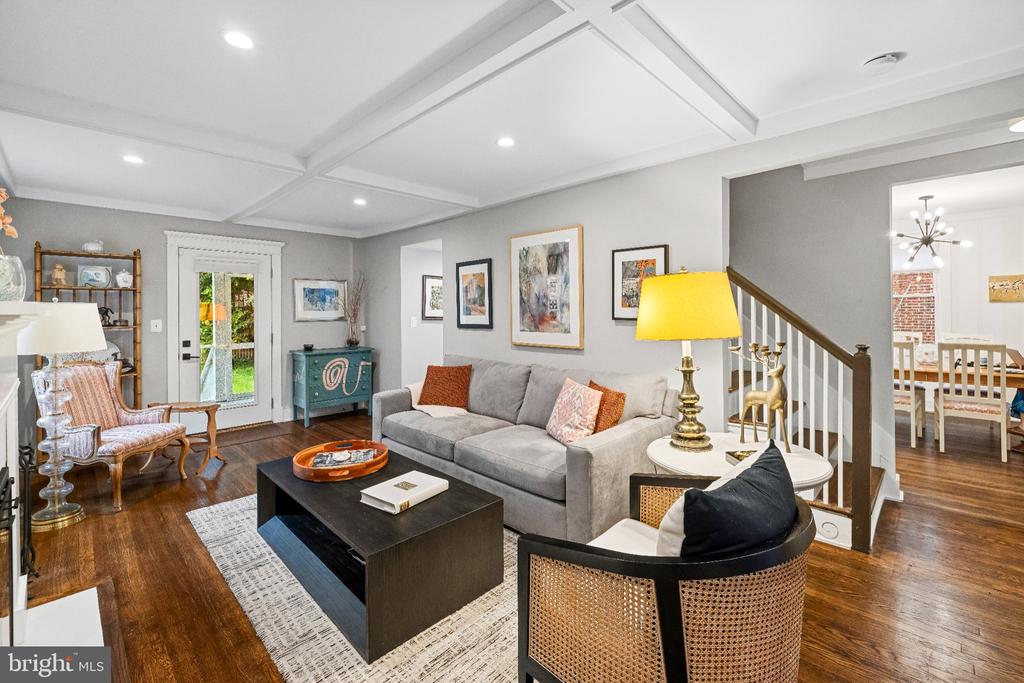 4107 QUEENSBURY ROAD
