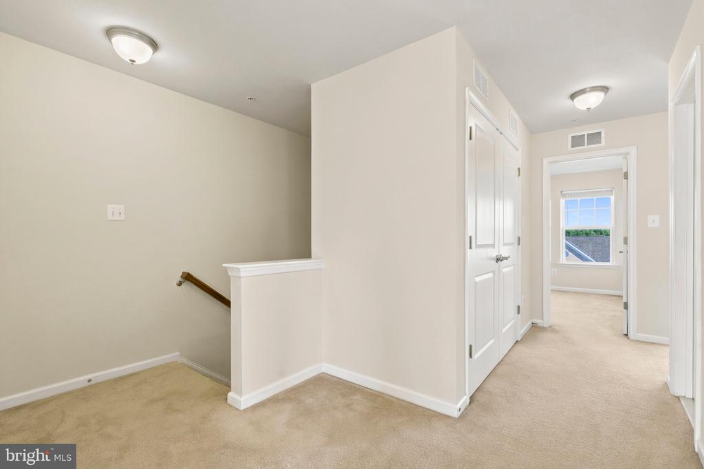 9602 TEALBRIAR DRIVE