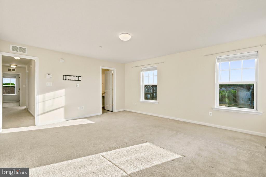 9602 TEALBRIAR DRIVE