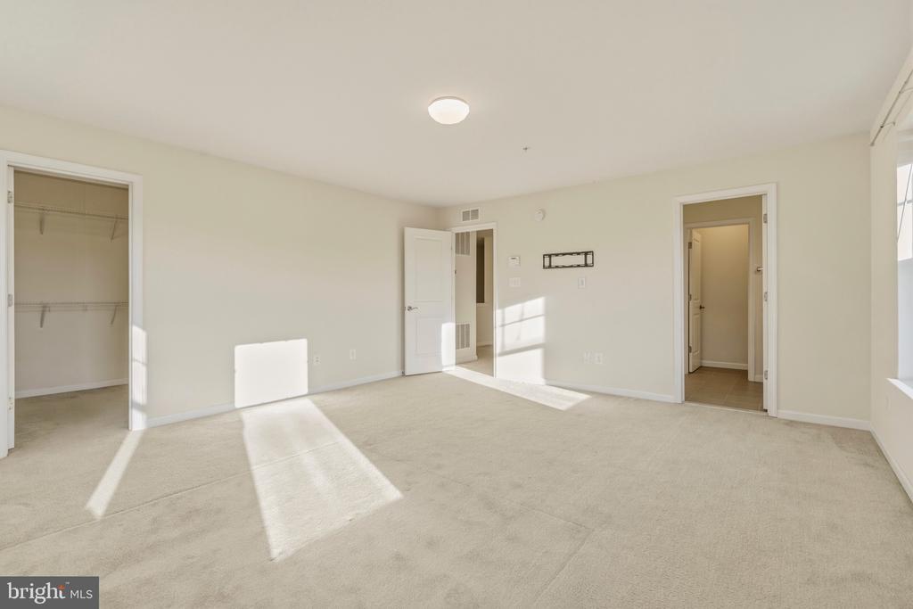 9602 TEALBRIAR DRIVE