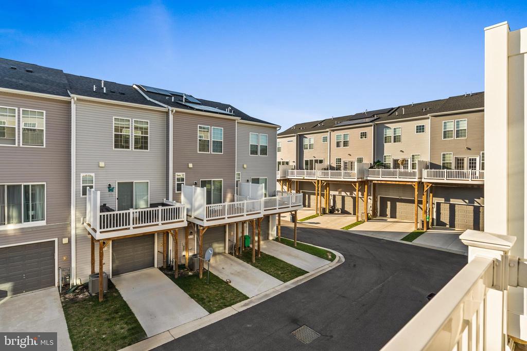 7709 PRESIDENTIAL PARKWAY