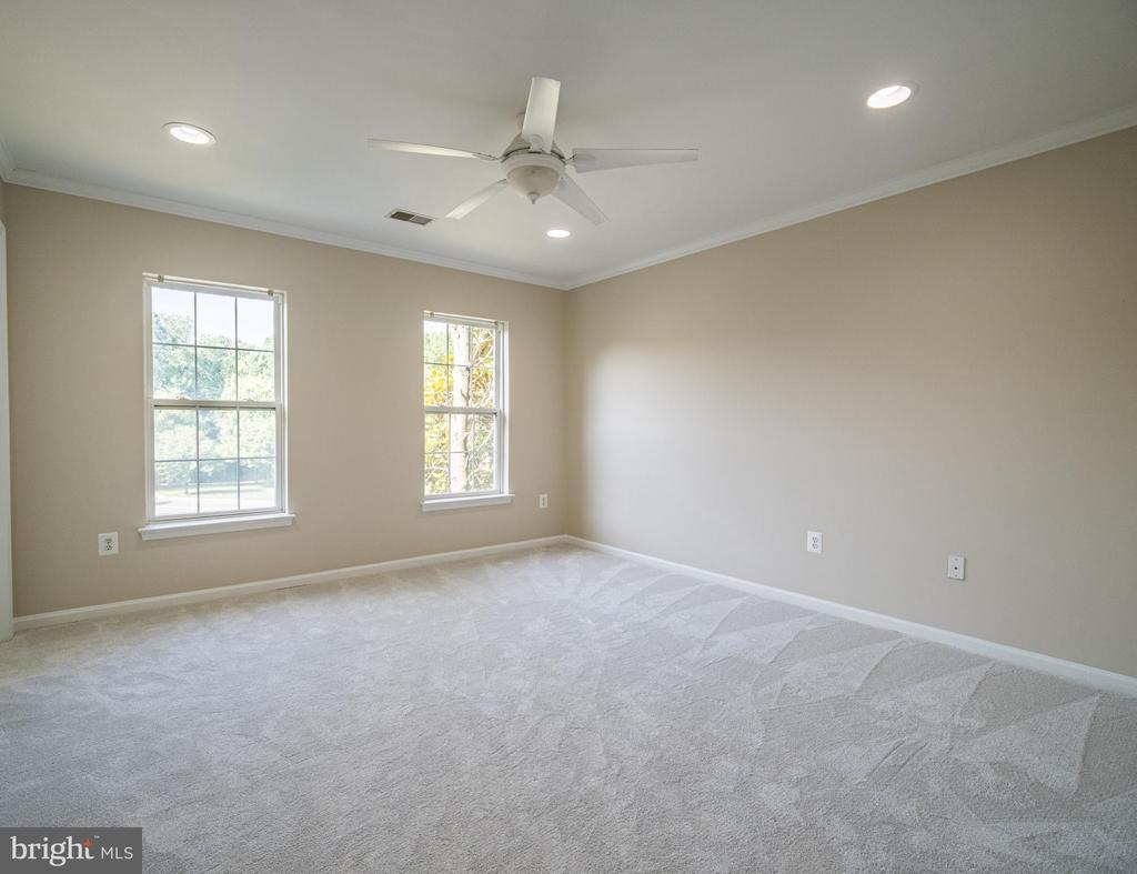 15423 DOVEHEART LANE
