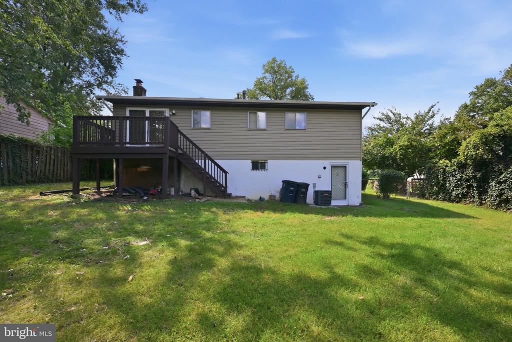 23 DAIMLER DRIVE