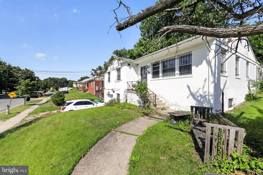 2511 OXON RUN DRIVE