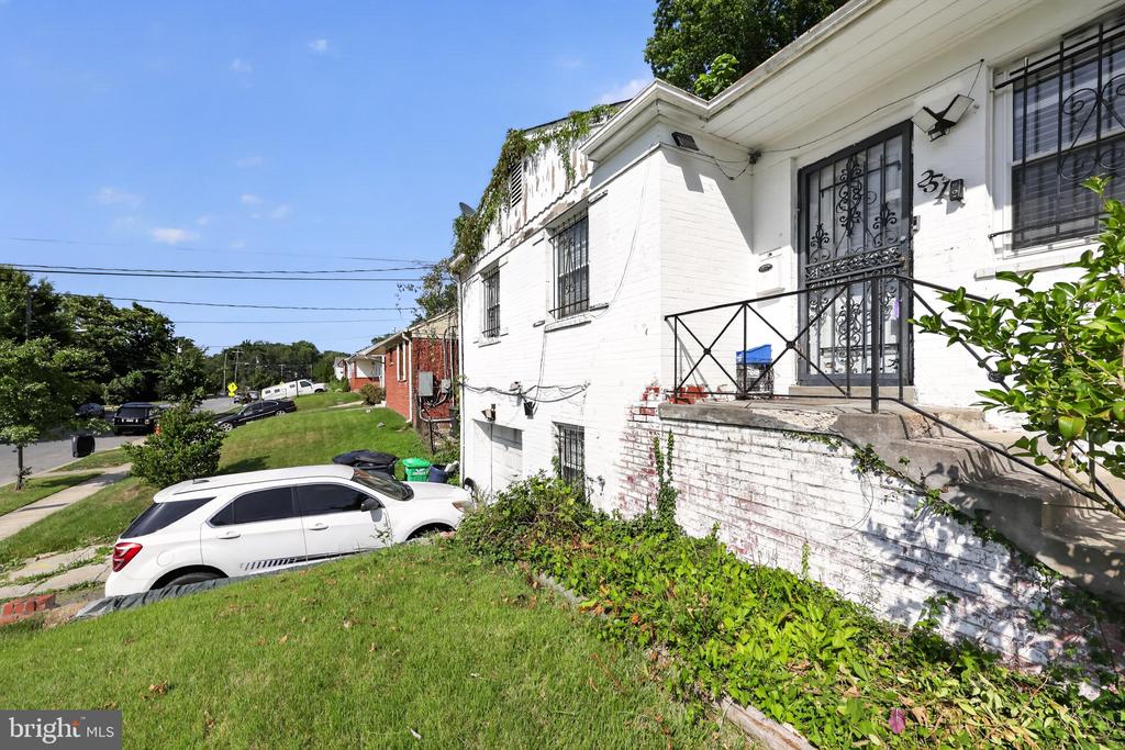 2511 OXON RUN DRIVE