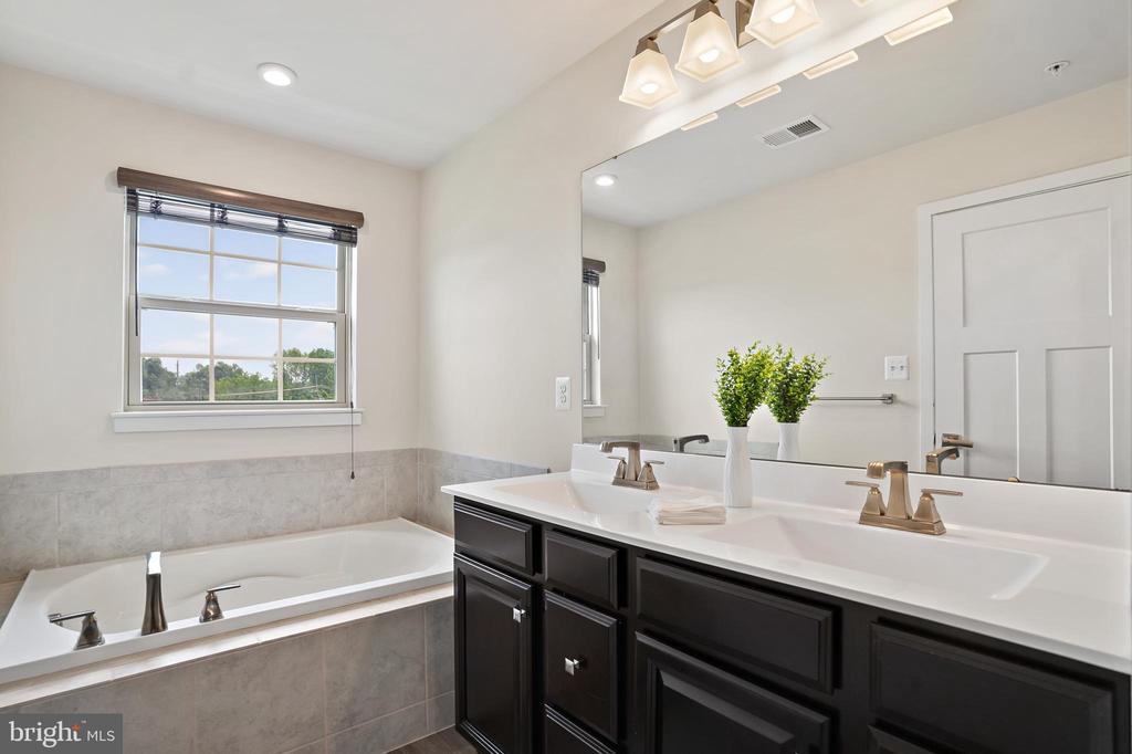 5722 RICHMANOR TERRACE