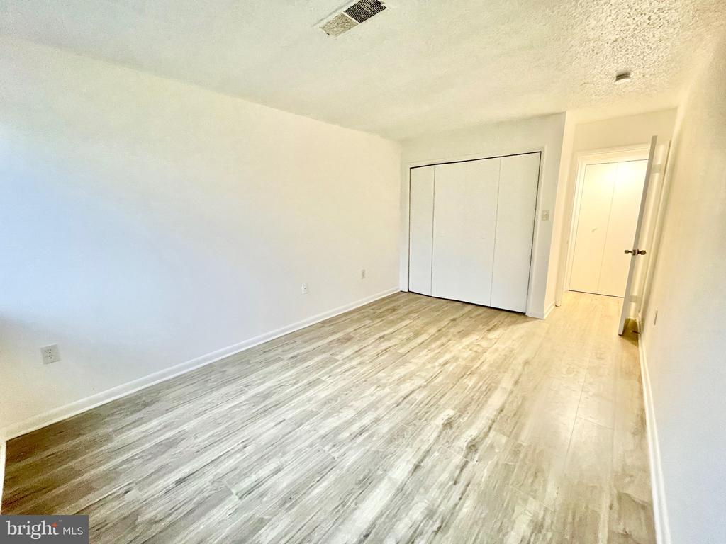 1824 METZEROTT ROAD Unit: 203