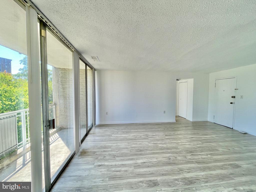 1824 METZEROTT ROAD Unit: 203