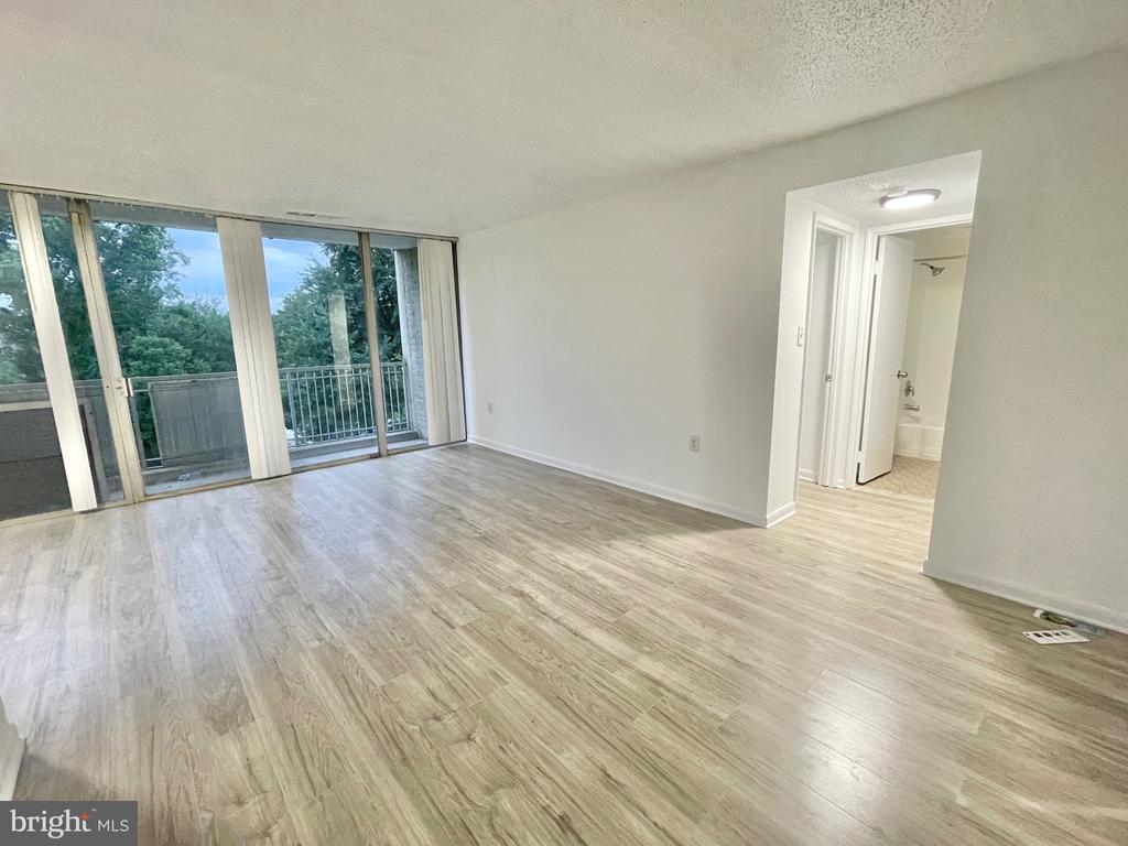 1824 METZEROTT ROAD Unit: 203