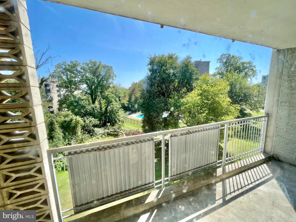 1824 METZEROTT ROAD Unit: 203