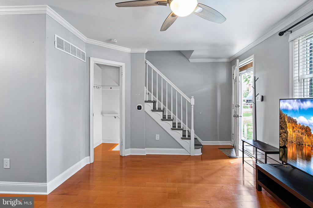 1003 PHILLIP POWERS DRIVE