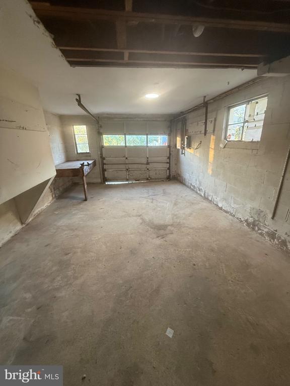 6019 MUSTANG COURT