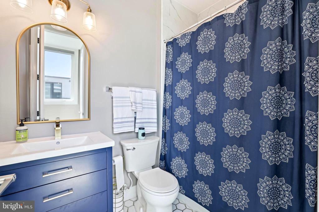 500 RIVERSAIL LANE Unit: 438