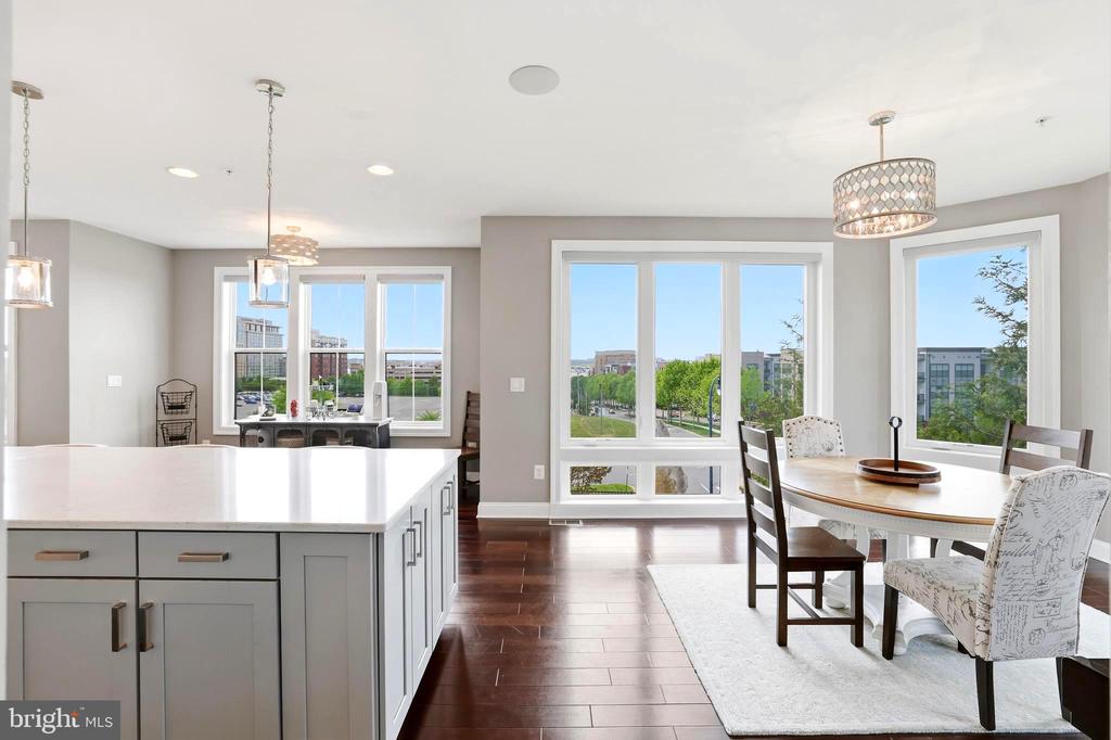 500 RIVERSAIL LANE Unit: 438