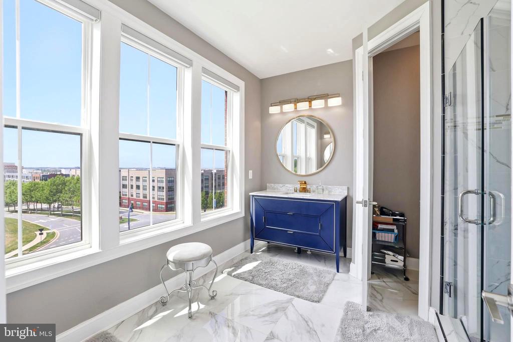 500 RIVERSAIL LANE Unit: 438