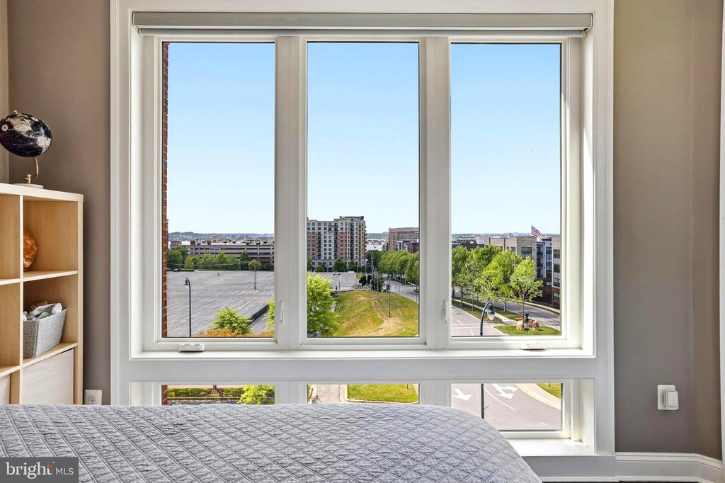 500 RIVERSAIL LANE Unit: 438