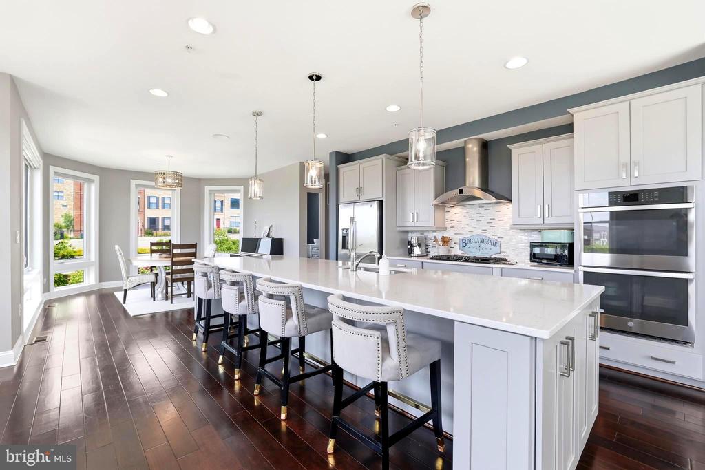 500 RIVERSAIL LANE Unit: 438